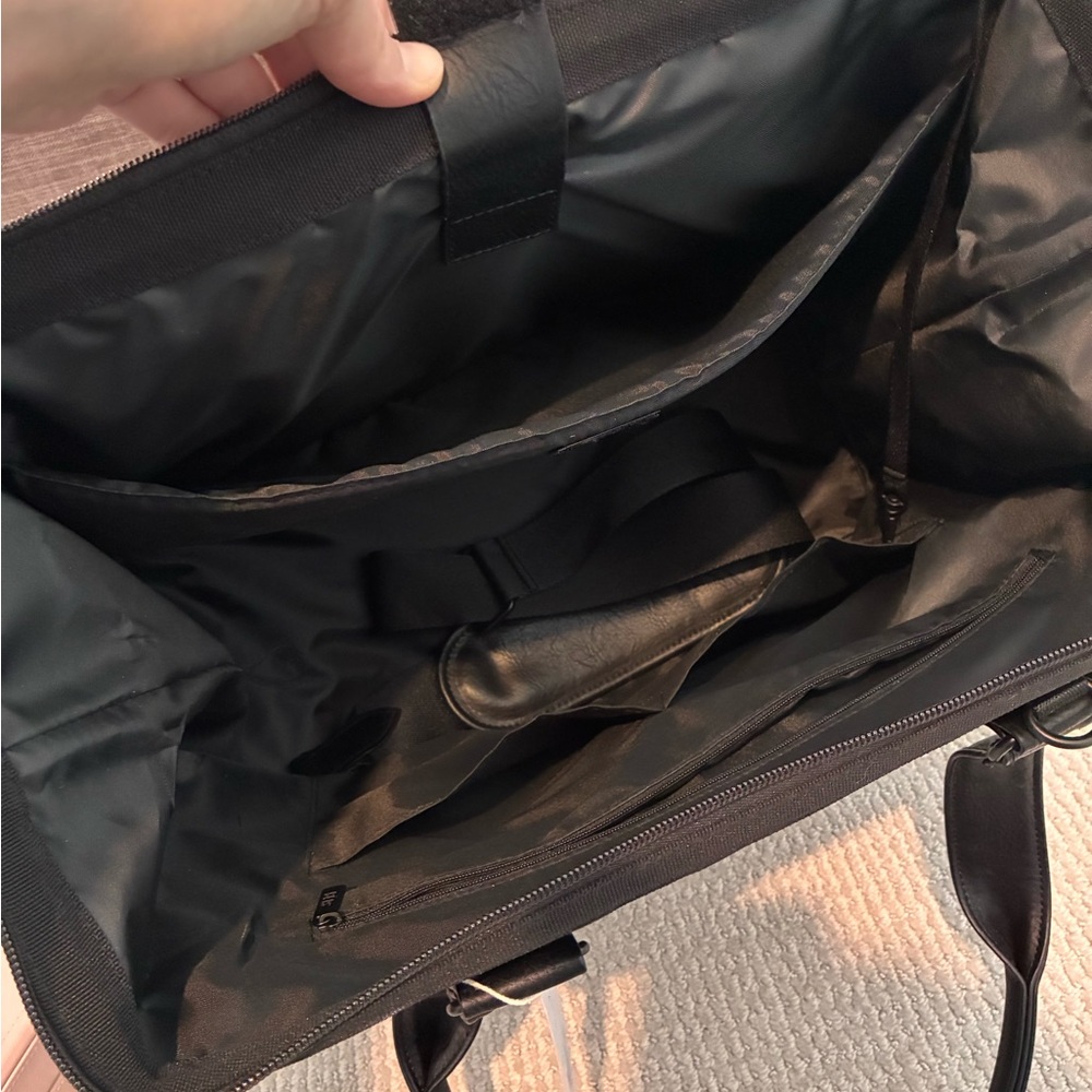 BEIS Black Weekender Bag - Picture 3 of 4